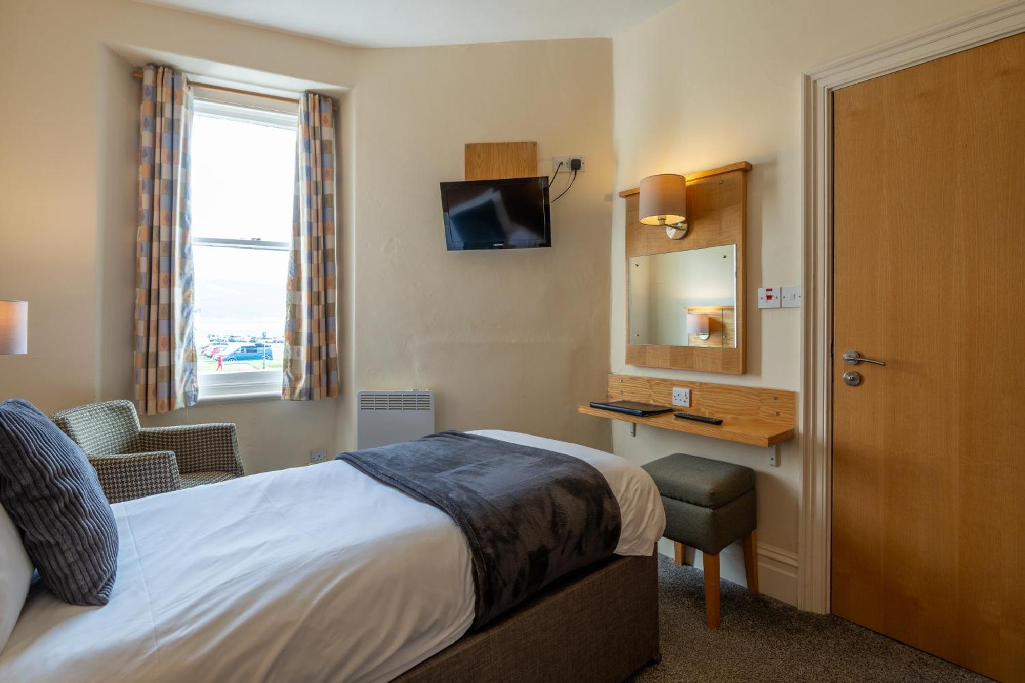Hotel Castle Court Beaumaris Exterior foto